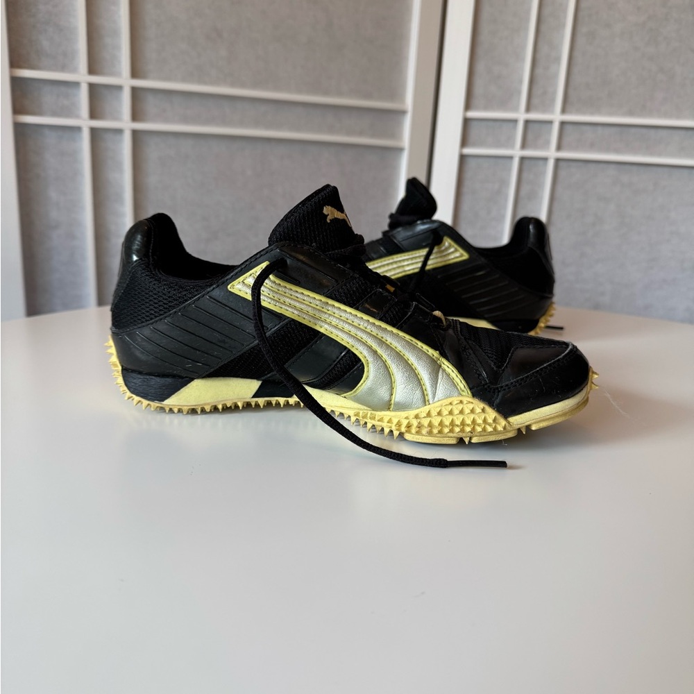 Puma Silver Metallic Swoosh Black and Yellow Athletic Shoes